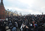 Футбольные болельщики устроили митинг на Манежной площади