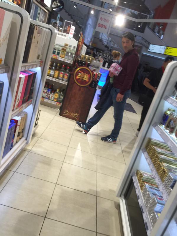 Тренер "Спартака" Якин замечен на рейсе в Цюрих